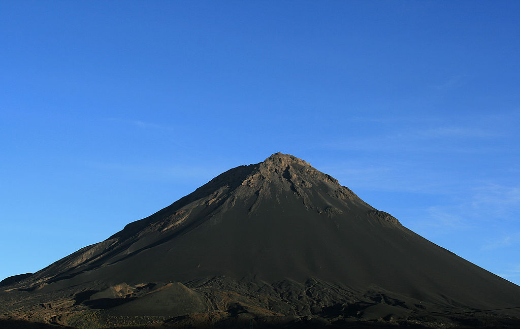 Mount Fogo (c) David Trainer CC BY SA 3.0